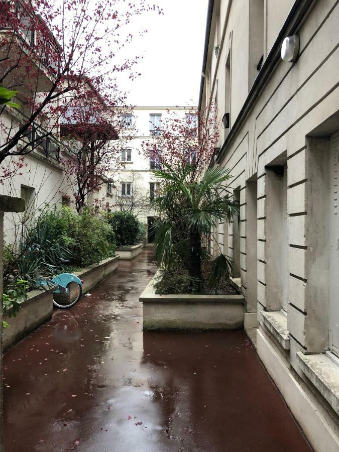 Appartement 23 rue de la chapelle à Paris Extérieur photo